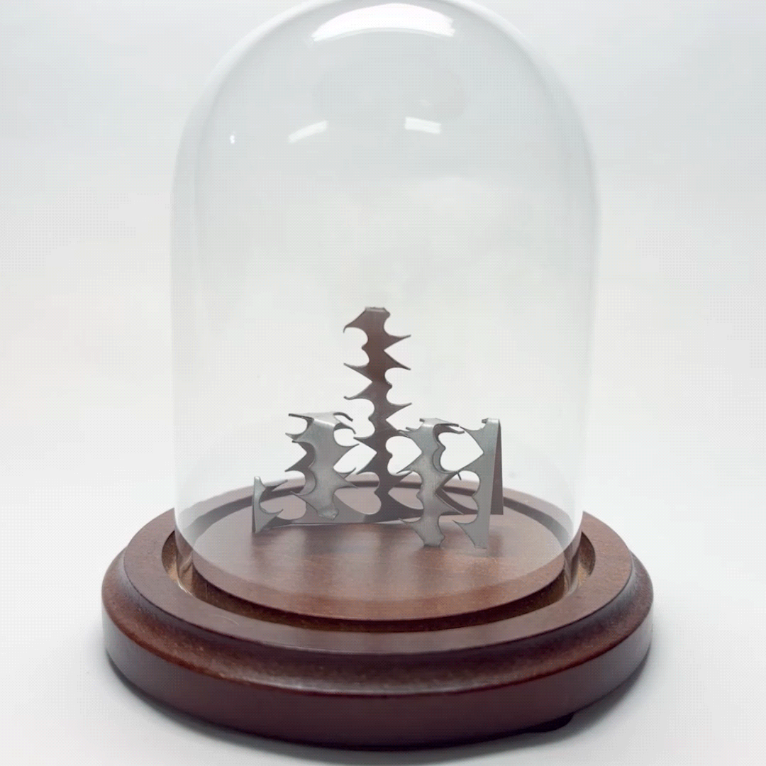 "Love hurts" - Tabletop sculpture by artist RAW