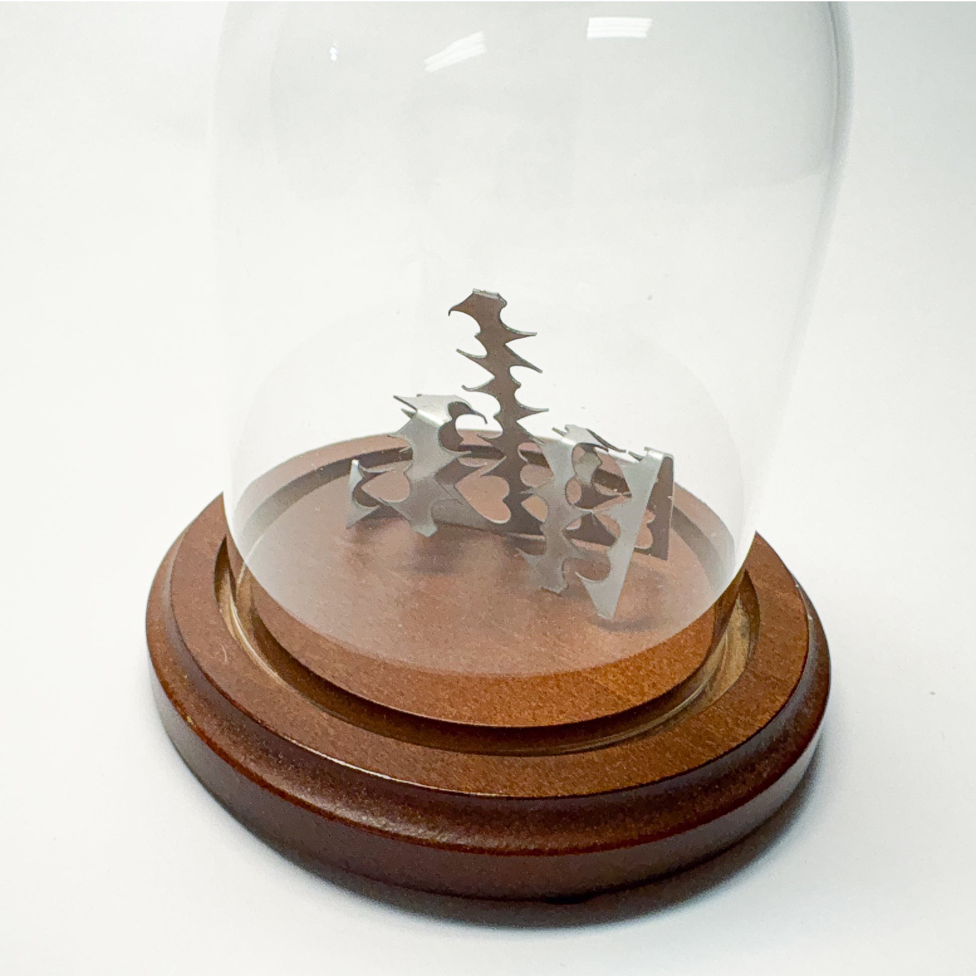 "Love hurts" - Tabletop sculpture by artist RAW