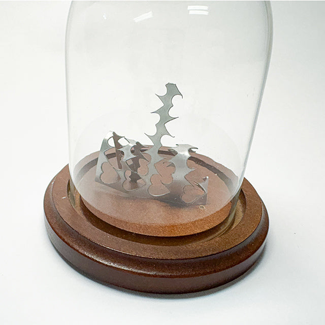 "Love hurts" - Tabletop sculpture by artist RAW