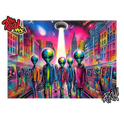 "Aliens disco" - NYC Street Art T-Shirt