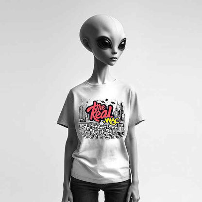 "Aliens on the street" NYC Street Art T-Shirt